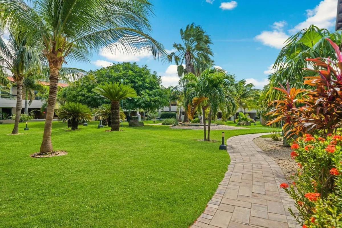 Eagle Beach Luxury House, Walking Distance To The Beach Palm Beach Екстер'єр фото